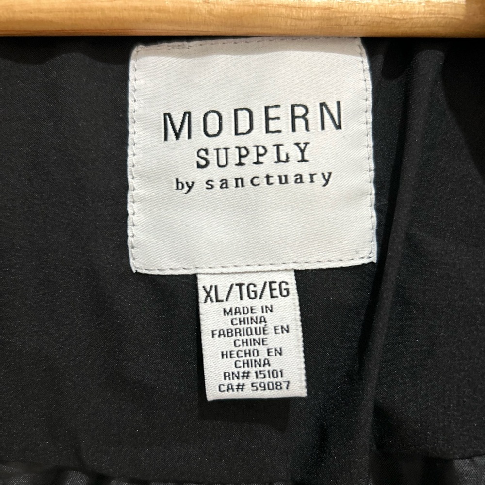 Modern Supply by Sanctuary Black Hooded Puffer Coat Jacket Women’s Size XL NWT - Picture 6 of 10